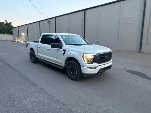 Ford F-150 2022 4x4 XLT 4p SuperCrew 5.5 ft. CB
