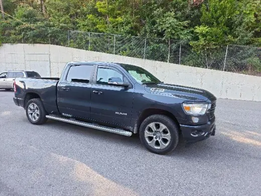 Ram 1500 2021 4x4 Big Horn 4p. Cabina de Tripulación 6.4 ft. SB Camioneta