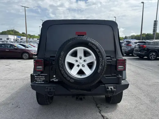 2014 Jeep Wrangler Unlimited 4WD 4dr Sport