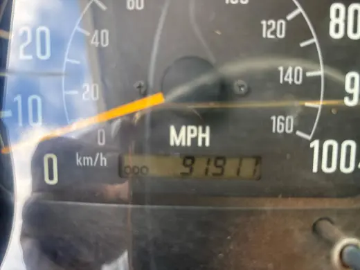 2003 Isuzu NPR HD