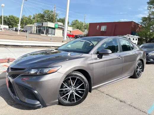 2024 Toyota Camry Hybrid SE
