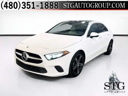 Mercedes-Benz Clase A 2022 Sedán de 4 puertas A 220
