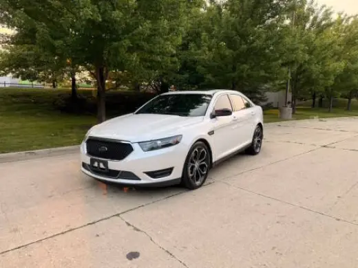 Ford Taurus 2016