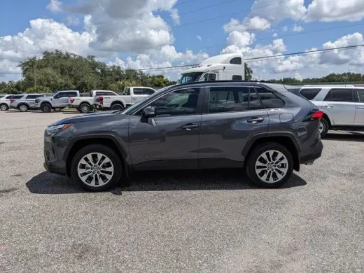Toyota RAV4 2024 AWD XLE Premium 4dr SUV