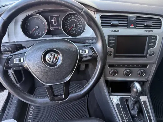 Volkswagen Golf 2016