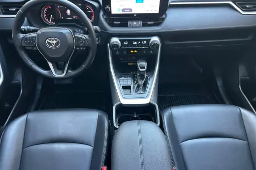 Toyota RAV4 2025 AWD XLE Premium 4dr SUV