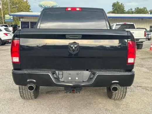 Ram 1500 Classic 2019 4x2 Tradesman 4dr Cabina Extendida 5.5 ft. Camioneta Pickup
