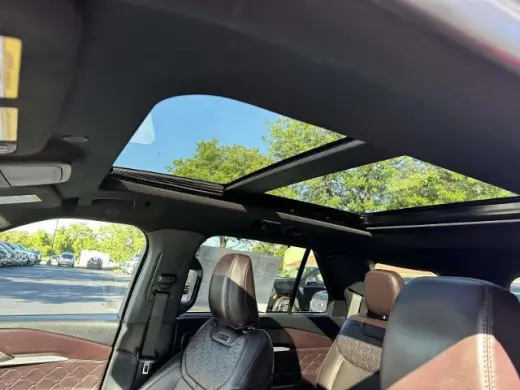 Ford Explorer 2025 AWD Platinum 4dr SUV