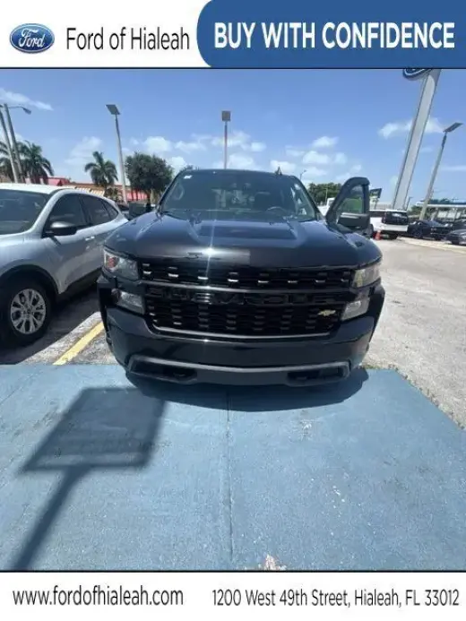Chevrolet Silverado 1500 2021 4x2 Custom 4 puertas Crew Cab Caja Corta de 5.8 pies