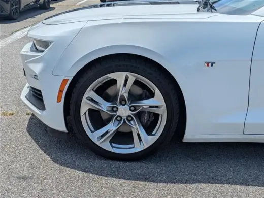 Chevrolet Camaro 2023 SS Cupé de 2 puertas con 1SS