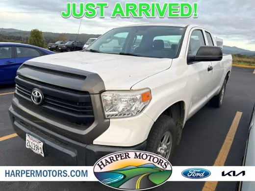 Toyota Tundra 2015 4x4 SR Cabina Doble de 4 puertas batea corta (V8 de 4.6L)