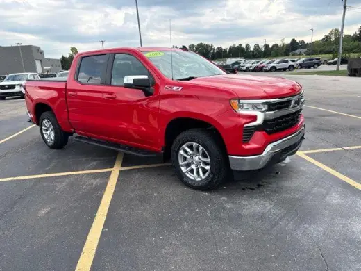 Chevrolet Silverado 1500 2023 4x4 LT 4dr Crew Cab 5.8 ft. SB con 1LT