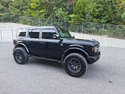 Ford Bronco 2023 4x4 Outer Banks 4dr SUV