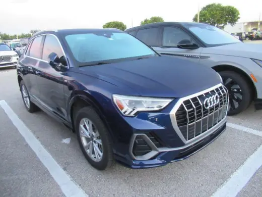 Audi Q3 2022 AWD quattro S line Premium Plus 45 TFSI SUV de 4 puertas