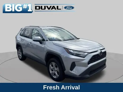 Toyota RAV4 2024 con tracción en las cuatro ruedas XLE 4dr SUV