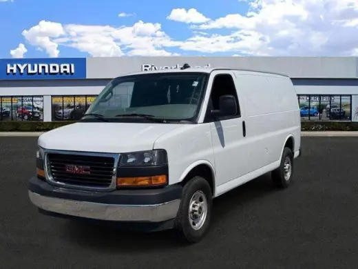Furgón de carga GMC Savana 2024 2500 3 puertas