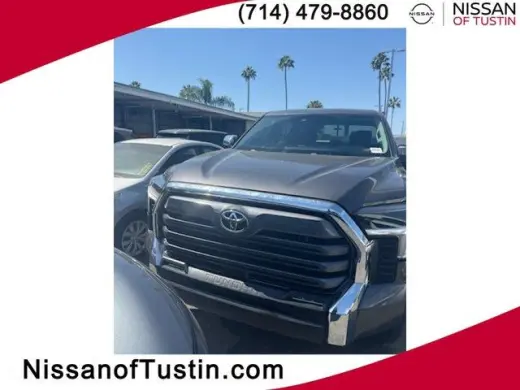 Toyota Tundra 2022 4x4 SR5 4dr CrewMax Cab Pickup SB