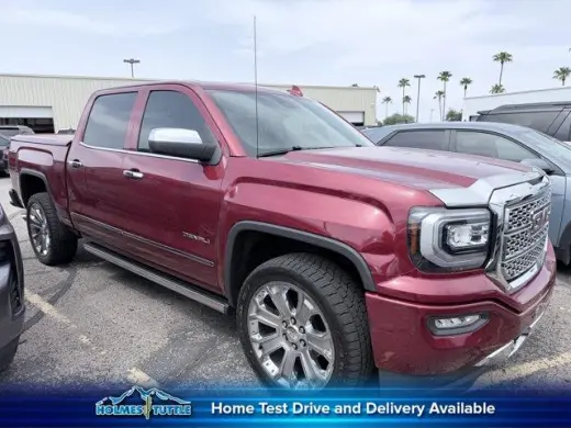 GMC Sierra 1500 2018 4x4 Denai 4 puertas Cabina Tripulación 5.8 ft. SB