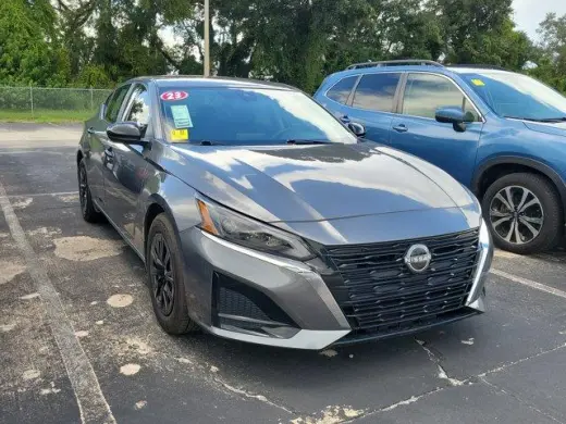 Nissan Altima 2025 2.5 S 4dr Sedán