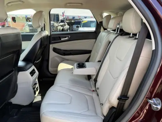 Ford Edge 2018 AWD Titanium 4dr Crossover
