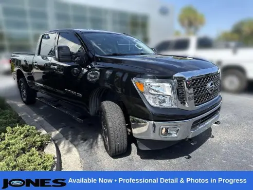 Nissan Titan XD 2018 4x4 S 4dr Crew Cab