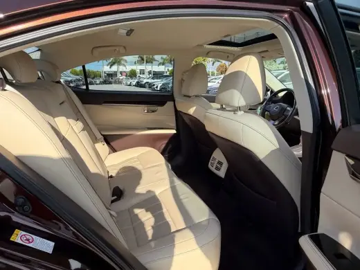 Lexus ES 350 de 2018 con 4 puertas de sedán
