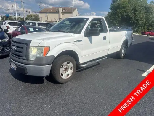 Ford F-150 2009 4x2 XL 2p Cab Estándar Estilo Lateral 8 pies LB