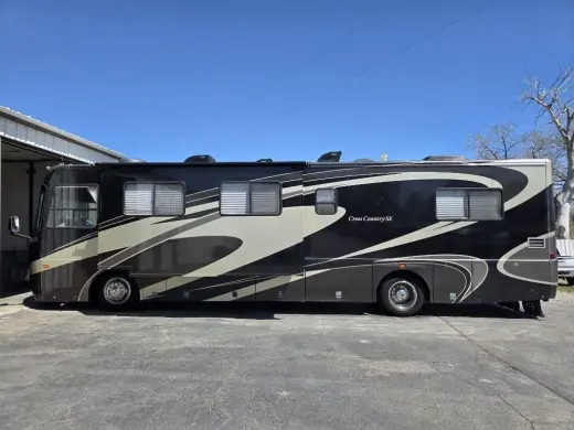 Autocaravana RV Freightliner X-Line 2005