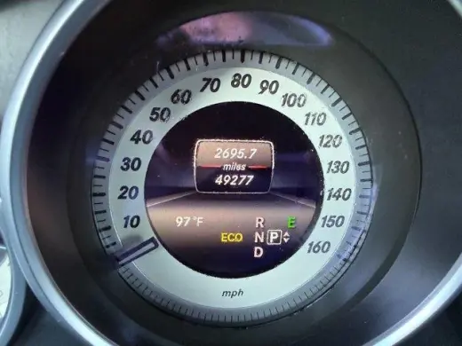 Mercedes-Benz Clase E 2014 E 350 Luxury Sedán de 4 puertas