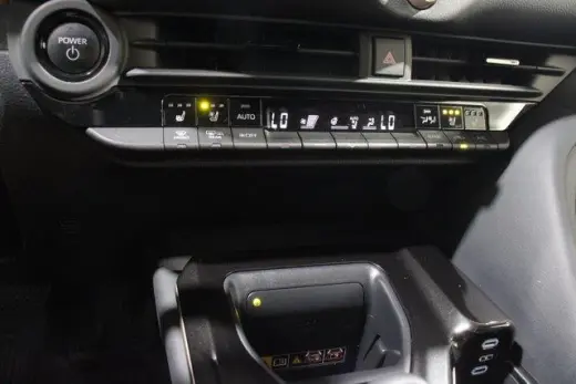 Toyota Crown 2026 AWD XLE 4dr Sedán