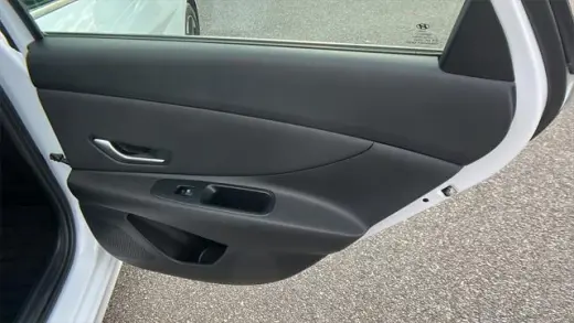 Hyundai ELANTRA 2022 Limited 4p Sedana