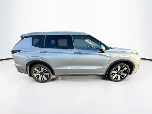 Mitsubishi Outlander 2026 SEL 4dr SUV