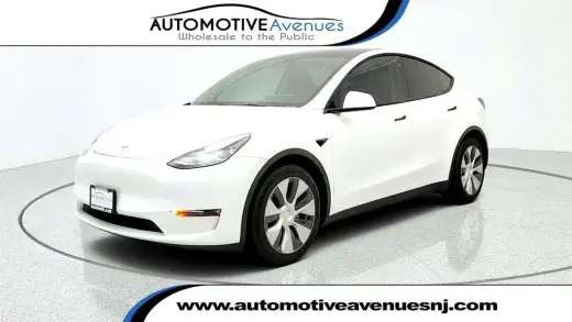 Tesla Model Y 2023 TLA 4p Crossover