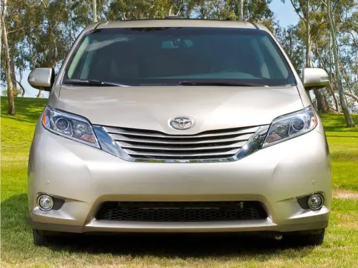 Toyota Sienna 2016 AWD XLE 7-Pasajeros 4puertas Minivan