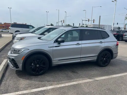 Volkswagen Tiguan 2022 AWD SE R-Line Negra 4Motion 4p SUV