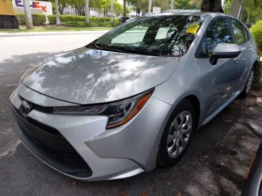 Toyota Corolla 2024 LE 4p Sedan