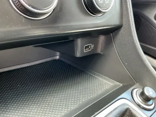 Volkswagen Jetta 2019 S 4p Sedan 6M