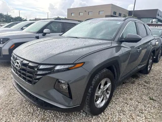Hyundai TUCSON 2024 SEL 4dr SUV (versión de mitad de año)