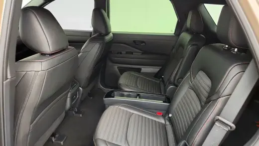 Pathfinder Nissan 2025 AWD SV 4p SUV