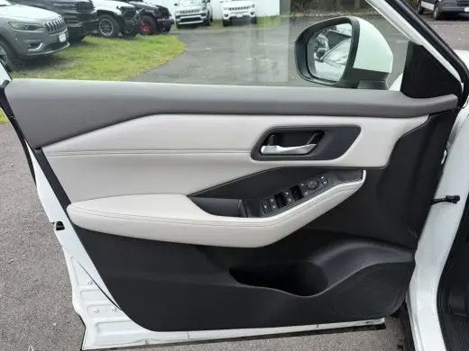 Rogue Nissan 2023 AWD SV 4p Crossover
