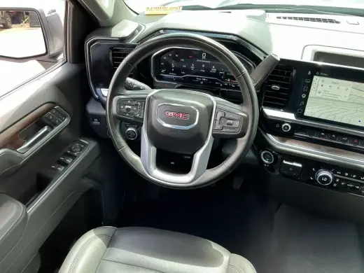 GMC Sierra 1500 2025 4x4 SLT 4p. Cabina de tripulación 6.6 ft. SB