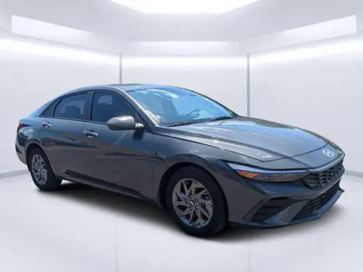 Hyundai ELANTRA 2024 SEL 4p Sedan