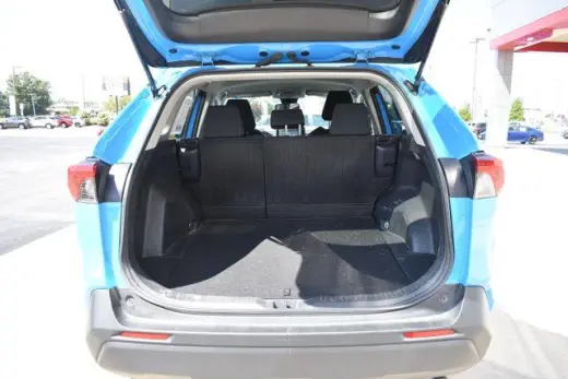 Toyota RAV4 2019 AWD LE 4dr SUV