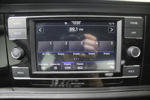 Volkswagen Jetta 2023 S 4p Sedan 6M