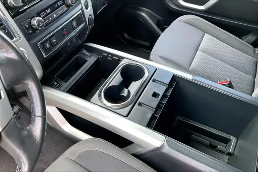 Nissan Titan 2021 4x2 SV 4dr Crew Cab 5.6 ft. SB