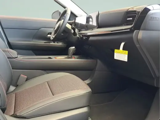 Nissan Kicks 2025 SR 4dr Crossover