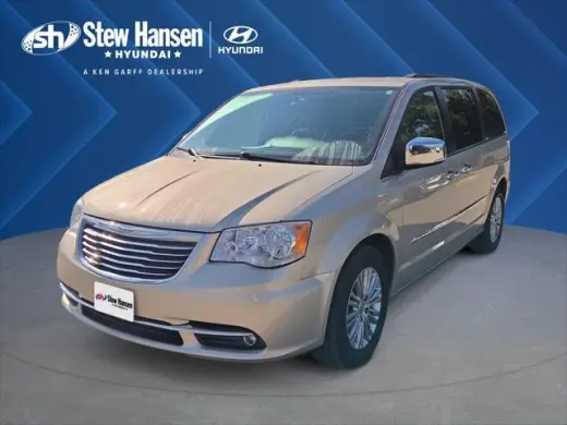 Chrysler Town and Country 2015 Touring-L 4 Mini-Van