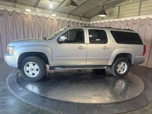 Chevrolet Suburban 2013 4x4 LT 4dr SUV