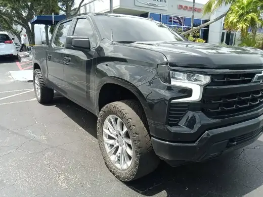 Chevrolet Silverado 1500 2024 4x2 RST 4p Cab de tripulación con 5.8 pies de BA