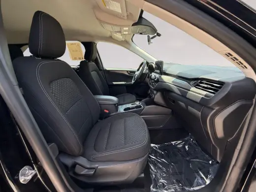 Ford Escape 2024 con tracción en las ruedas AWD, 4 puertas SUV